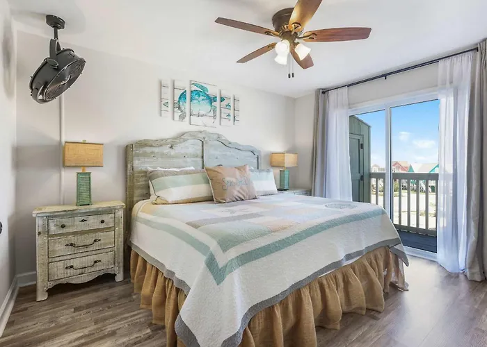Lagoon Landing 202- Beautifully Decorated With Balcony & Pool Steps To & Lagoon Gulf Shores
