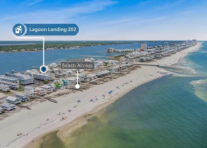 Lagoon Landing 202- Beautifully Decorated With Balcony & Pool Steps To & Lagoon Holiday home